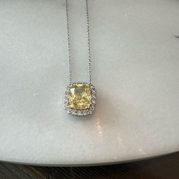 Savvy Cie NWOT Lab Created Canary and CZ
Luxury Pendant - Picture 4 of 6